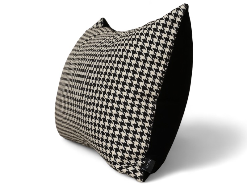 Almofada Winter Geométrica Pied de Poule R - Preto/Branco - Imagem 2